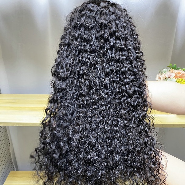 How to keep synthetic curly hair from frizzing插图4