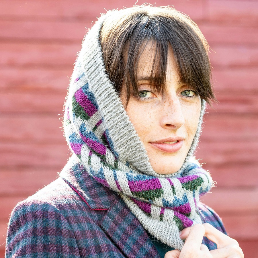 knitting scarf