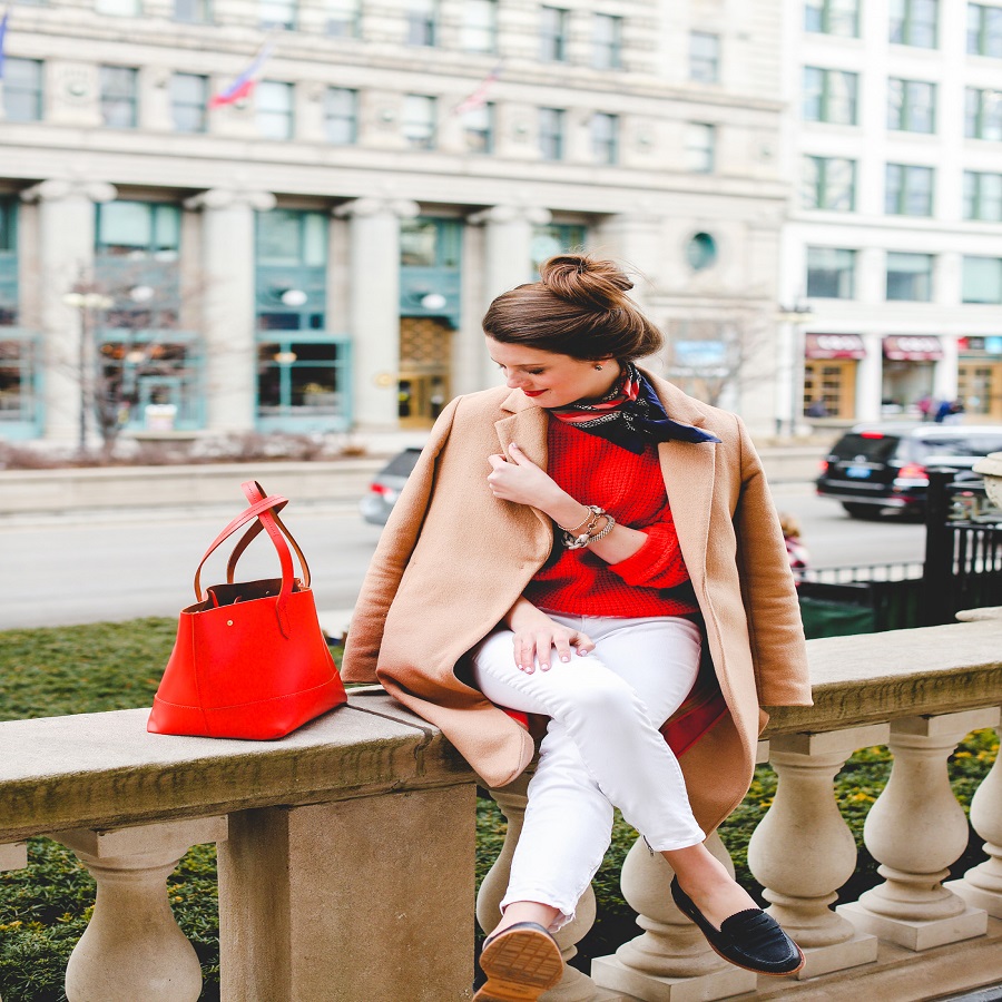 How To Tie A Scarf Around Your Neck French Style