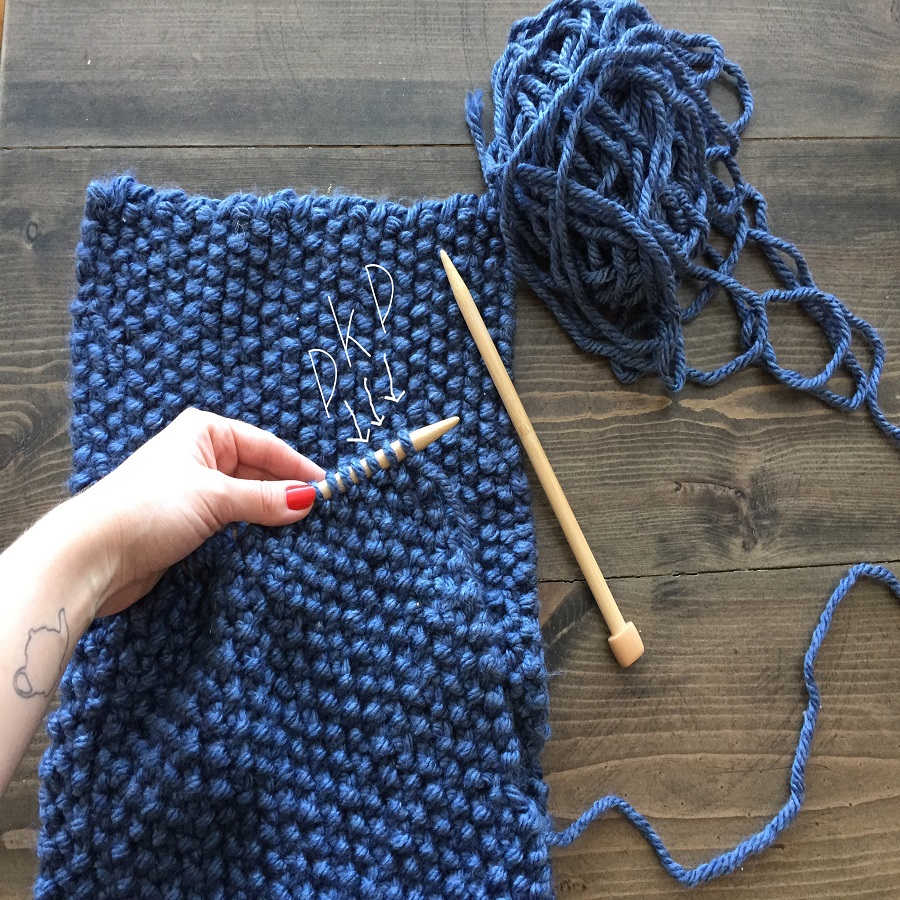 how to start knitting a scarf