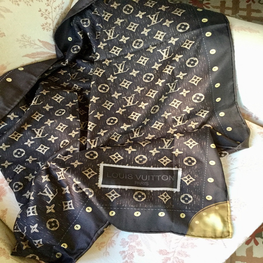 louis vuitton silk scarf